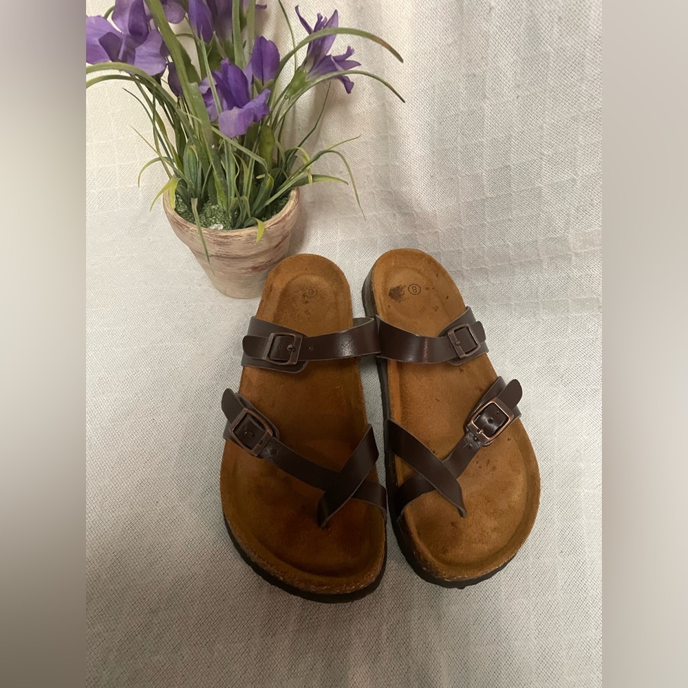 Womens sandals
